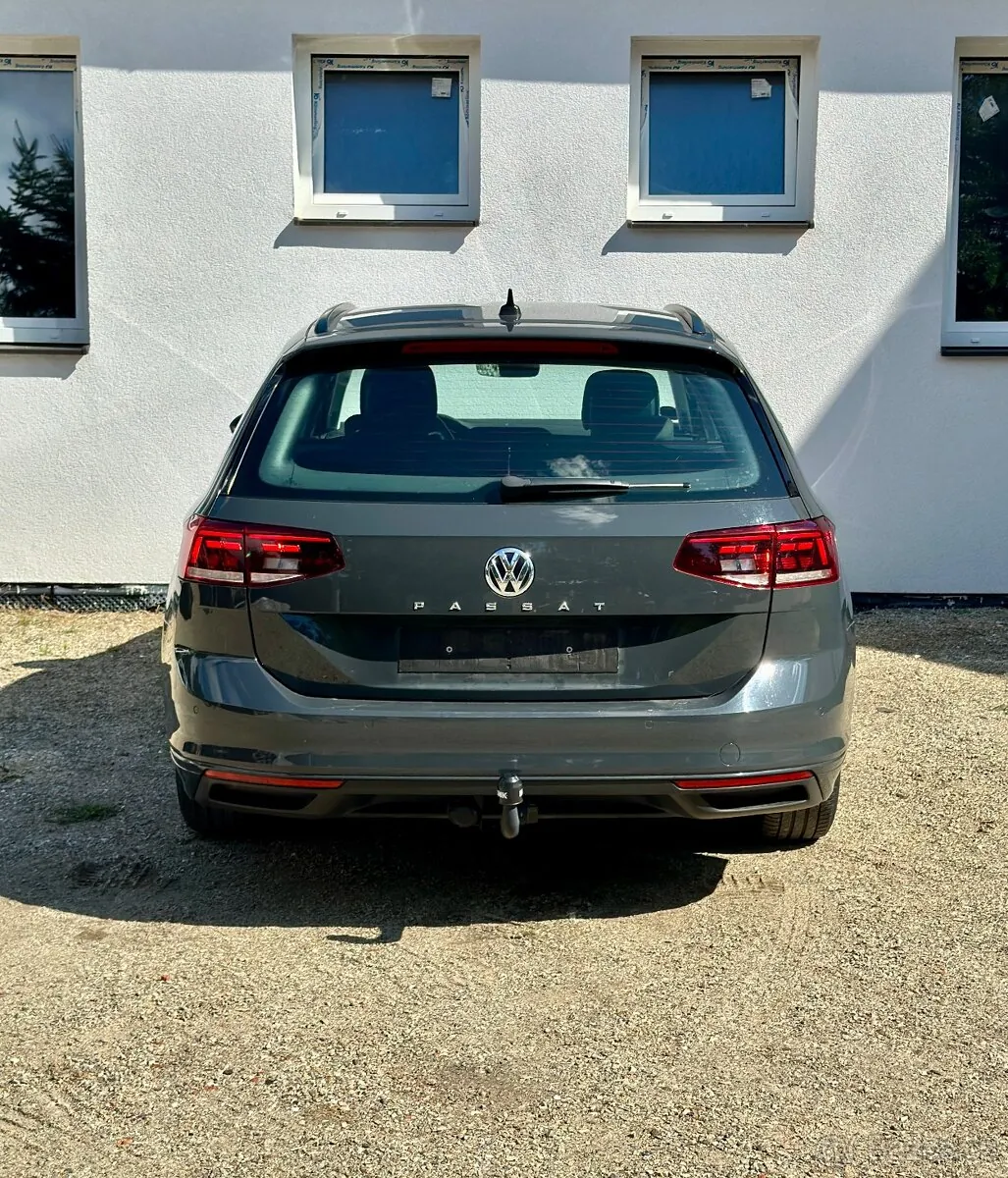 Volkswagen Passat 2021 photo 5