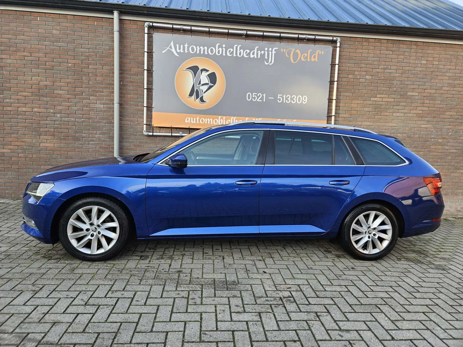 Skoda Superb 2017 photo 3