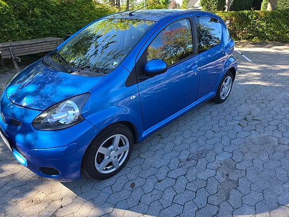 Toyota Aygo 2011 photo 3