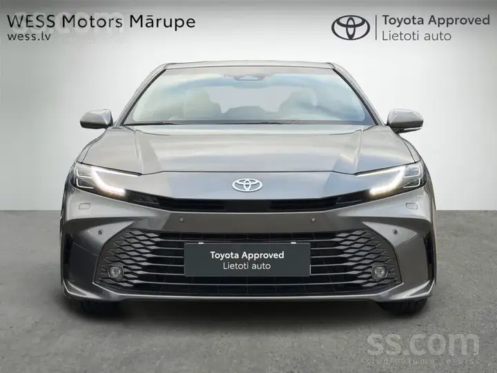 Toyota Camry 2025 photo 5