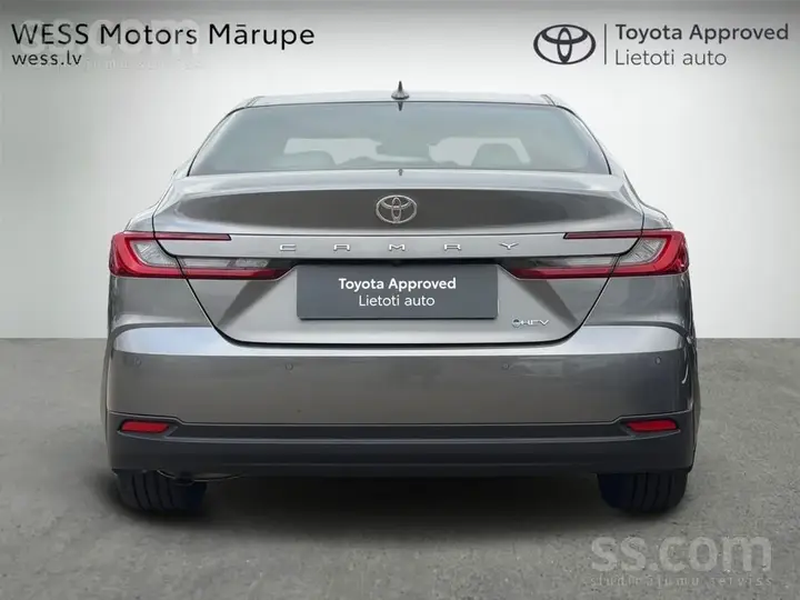 Toyota Camry 2025 photo 4