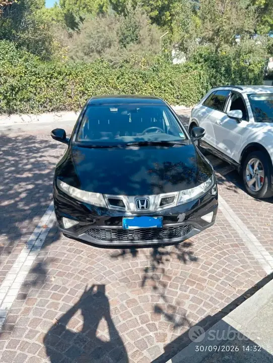 Honda Civic 2010 photo 3