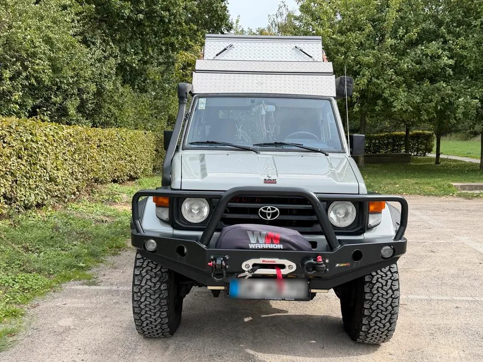 Toyota Land Cruiser
