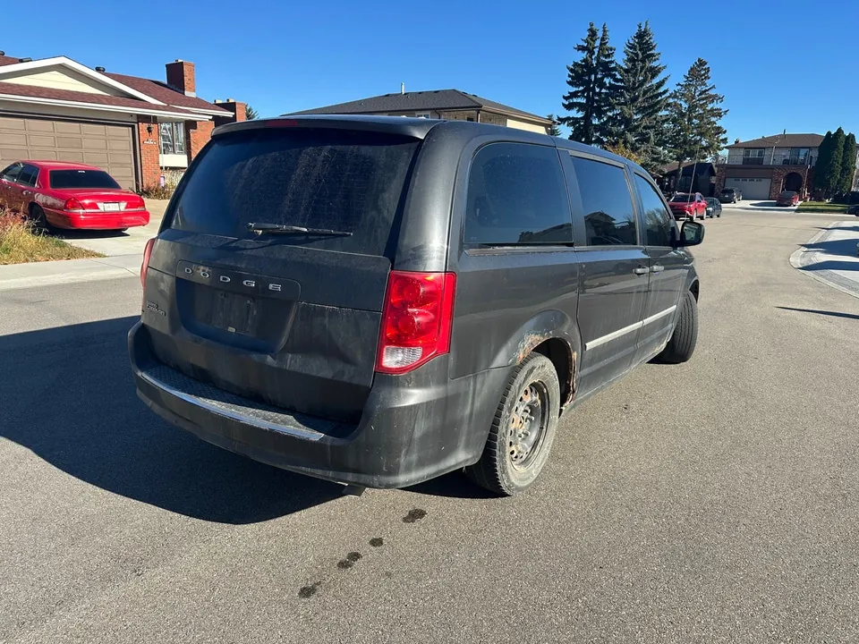Dodge Grand Caravan 2012 photo 4