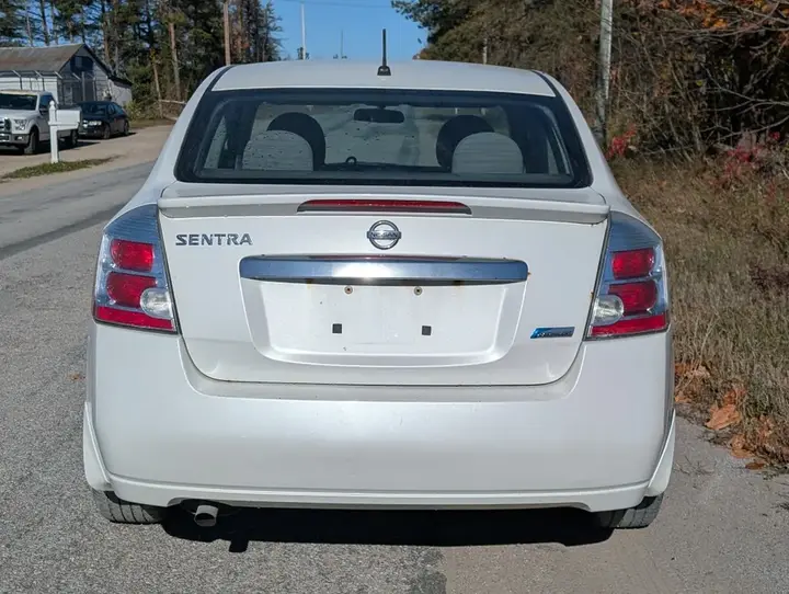 Nissan Sentra 2012 photo 5