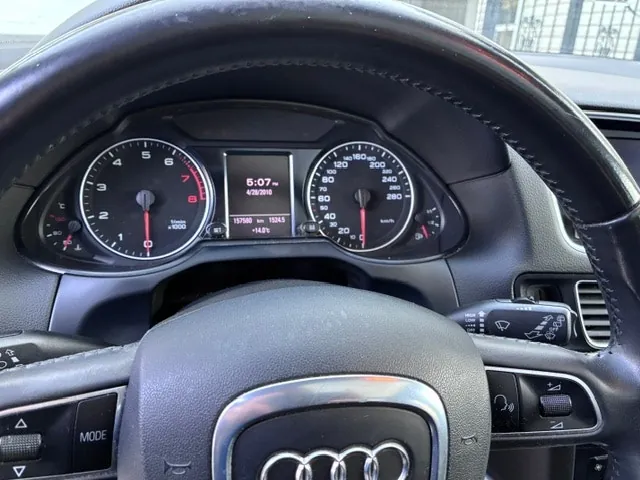 Audi Q5 2012 photo 4
