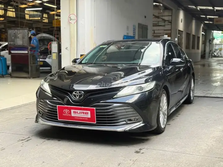 Toyota Camry 2019 photo 2