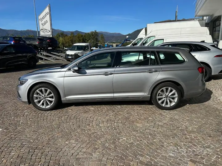 Volkswagen Passat 2023 photo 3