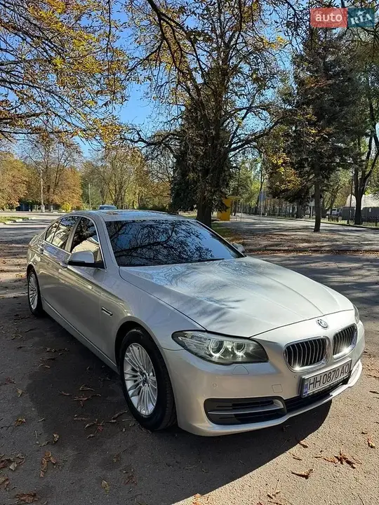 BMW 5 Series 2014 photo 2