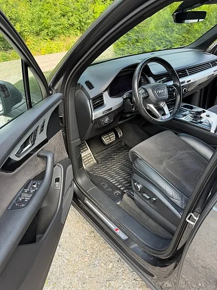 Audi Q7 2017 photo 4