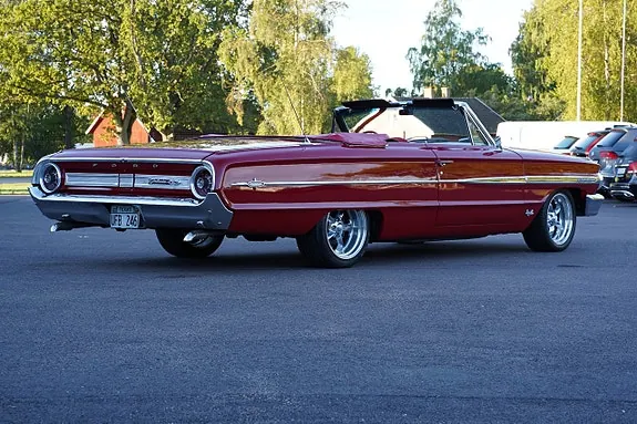 Ford Galaxie 1964 photo 2