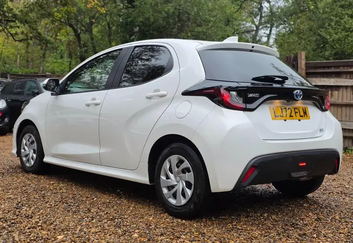 Toyota Yaris 2023 photo 5