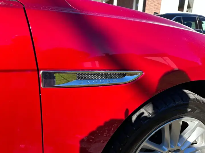 Jaguar F-Pace 2018 photo 4