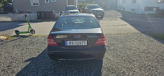 Mercedes-Benz C180 2007 photo 2