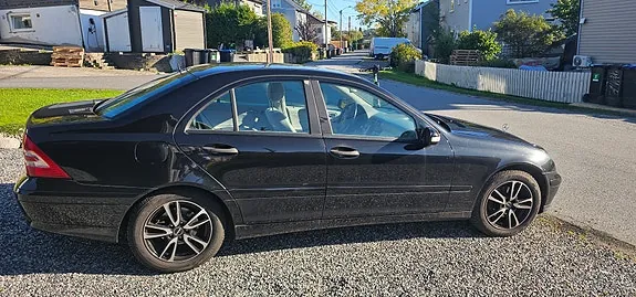 Mercedes-Benz C180 2007 photo 4