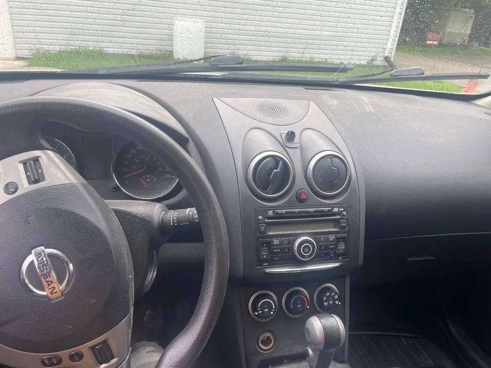 Nissan Rogue 2012 photo 3