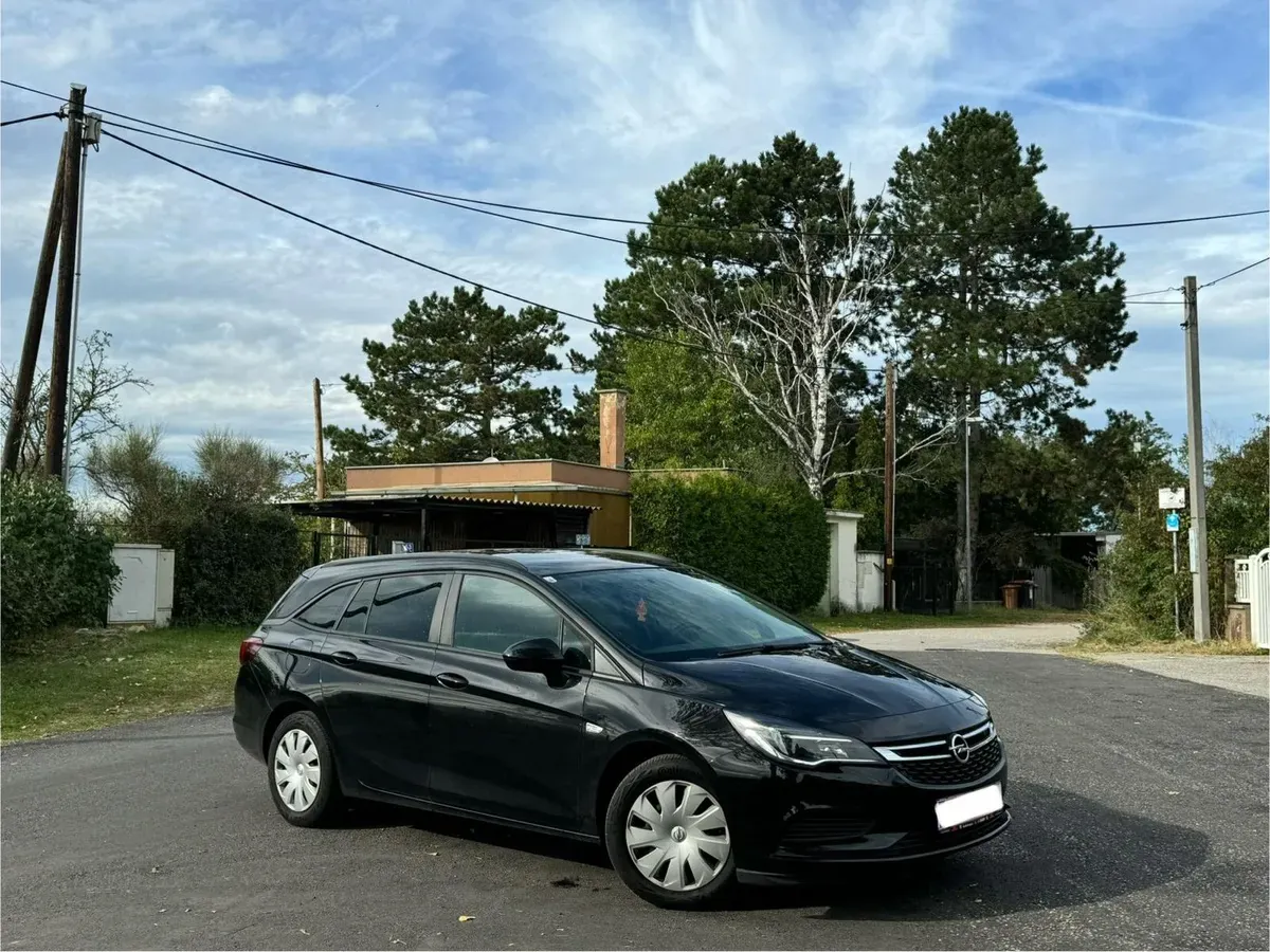Opel Astra 2019 photo 3