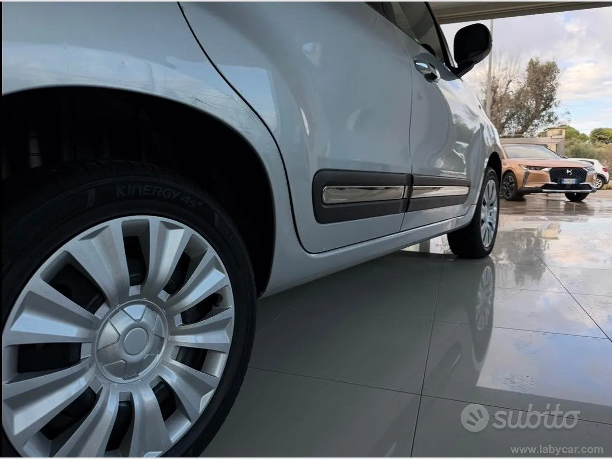 Fiat 500L 2014 photo 3