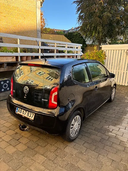 Volkswagen Up 2013 photo 3