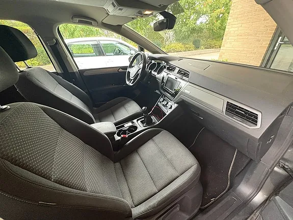 Volkswagen Touran 2017 photo 4