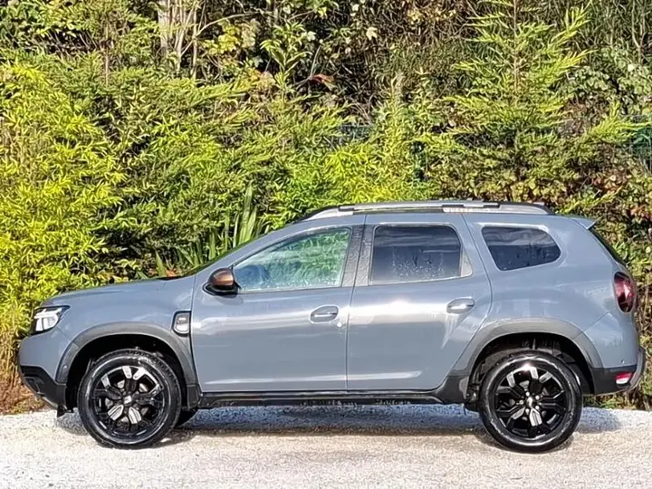 Dacia Duster 2023 photo 4