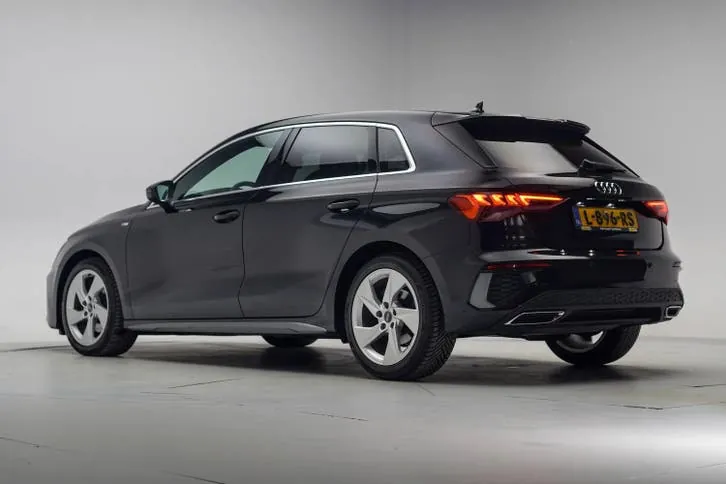 Audi A3 2021 photo 3