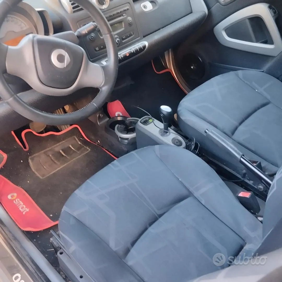 Smart Fortwo 2010 photo 4