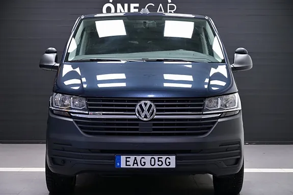 Volkswagen Caravelle 2021 photo 2