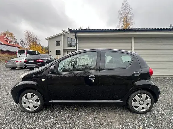 Toyota Aygo 2009 photo 3