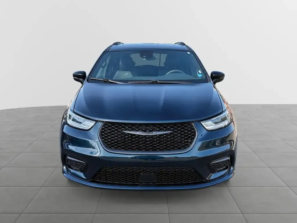Chrysler Pacifica 2025 photo 2