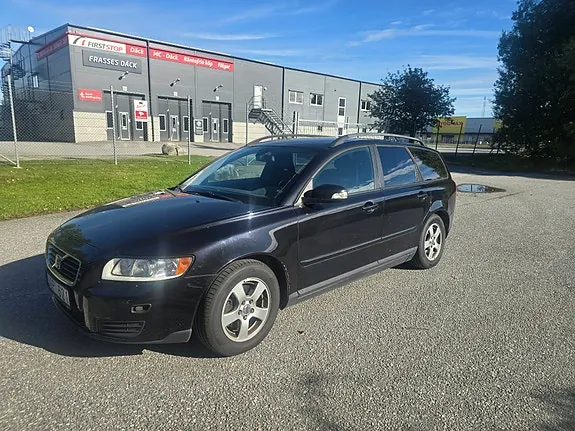 Volvo V50 2009 photo 2