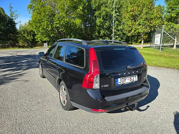 Volvo V50 2009 photo 4