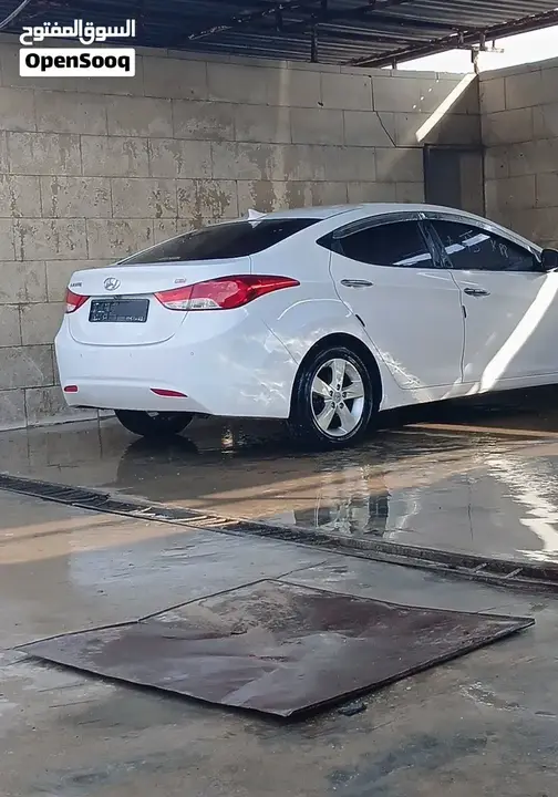Hyundai Elantra 2013 photo 2