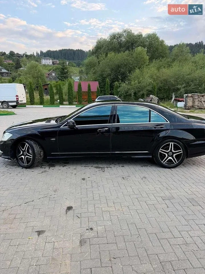 Mercedes-Benz S-Class 2011 photo 5