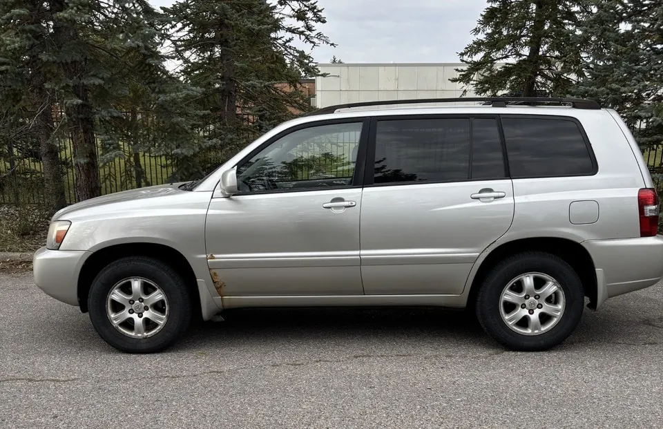 Toyota Highlander 2004 photo 2