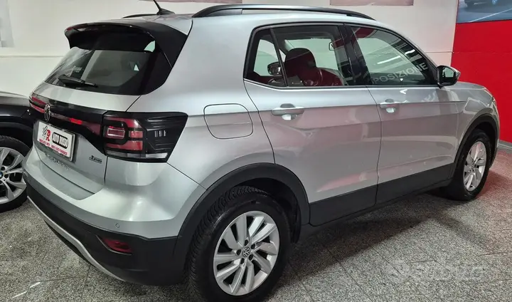 Volkswagen T-Cross 2019 photo 2