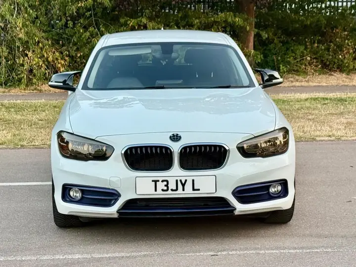 BMW 1 Series 2016 photo 2