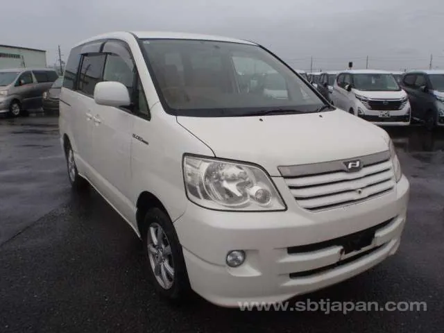 Toyota Noah X