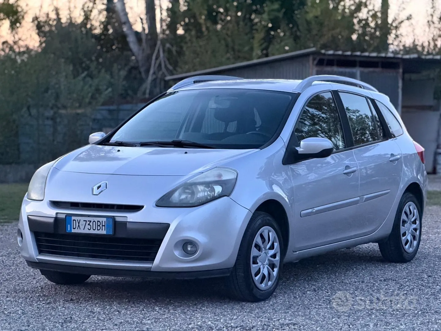Renault Clio 2009 photo 2