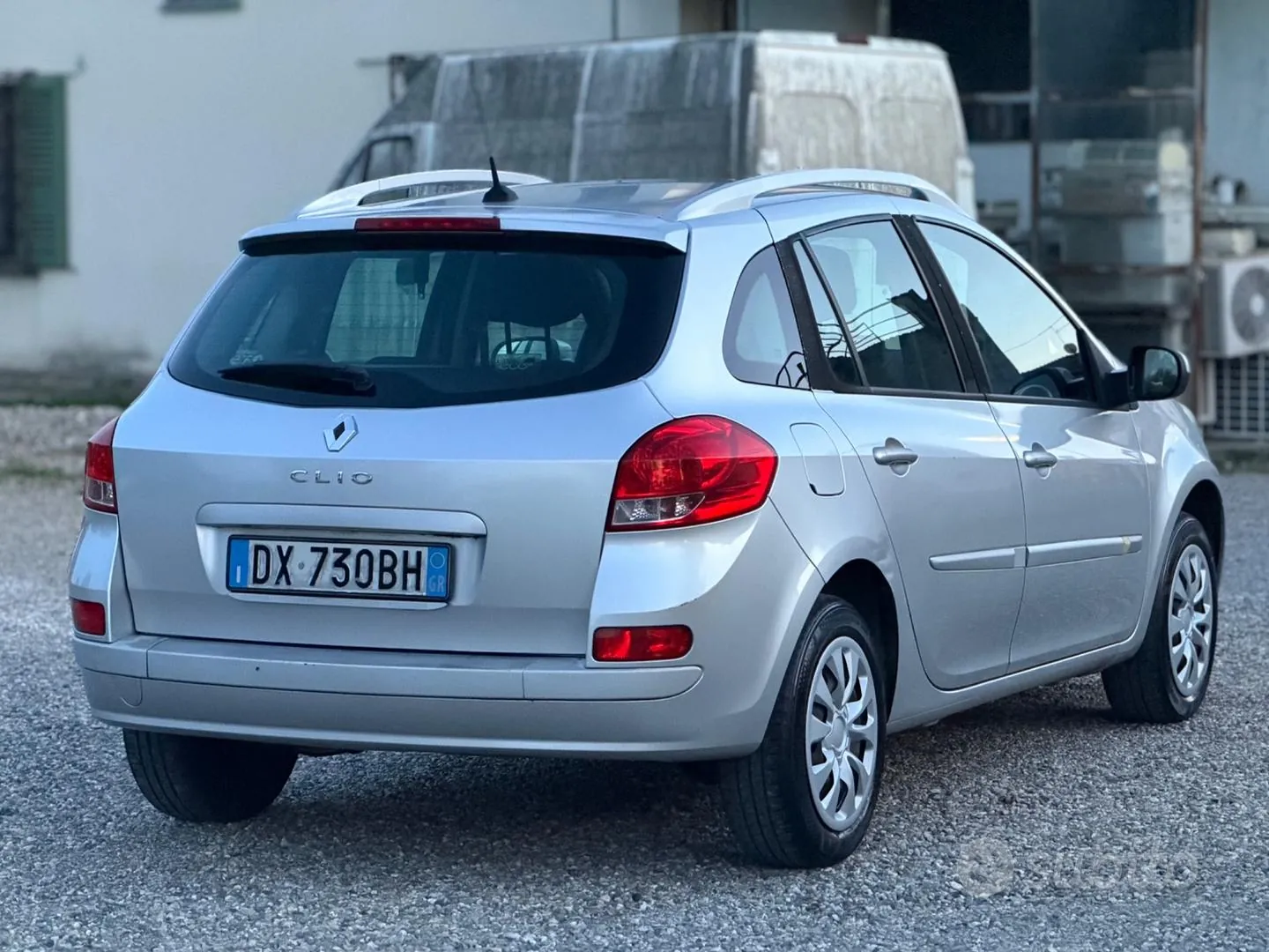 Renault Clio 2009 photo 4