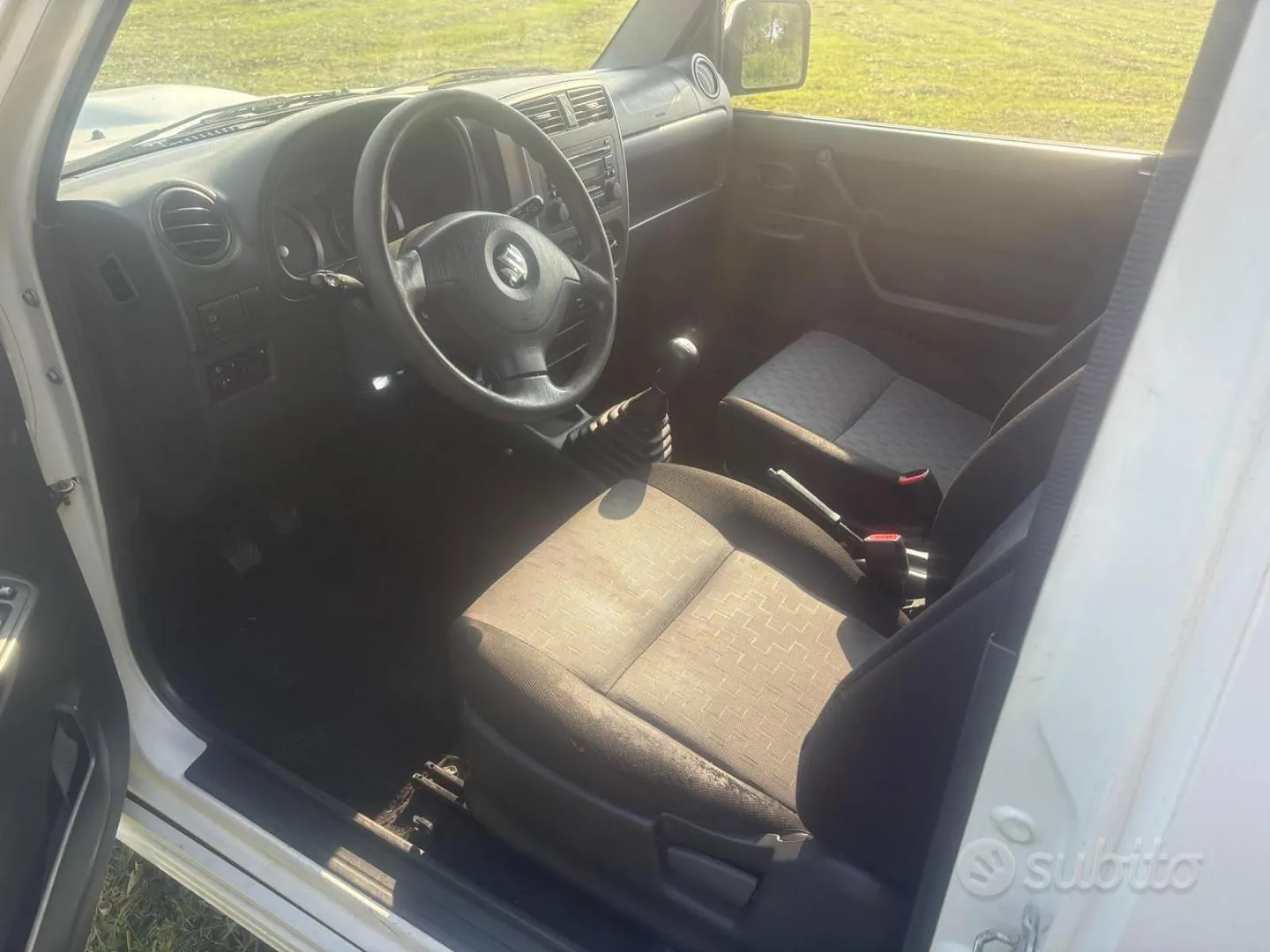 Suzuki Jimny 2008 photo 4