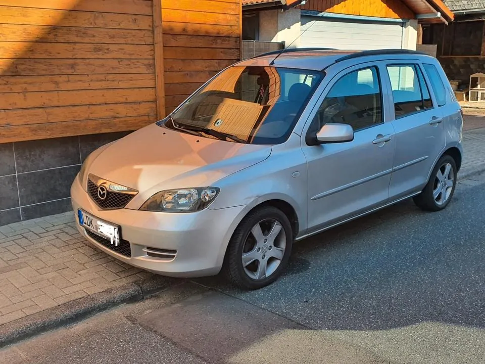 Mazda Mazda 2