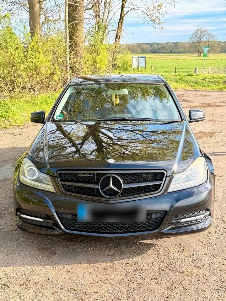 Mercedes-Benz C180