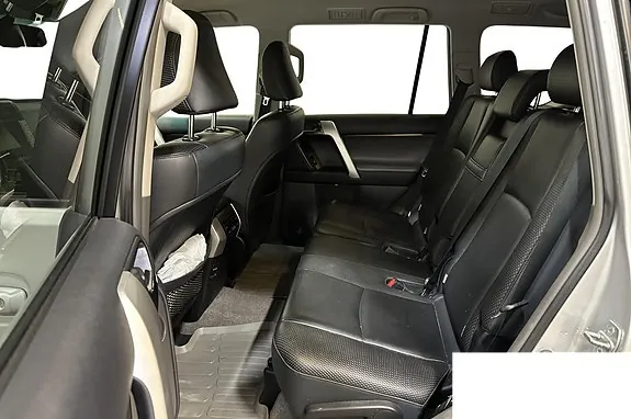 Toyota Land Cruiser 2012 photo 5