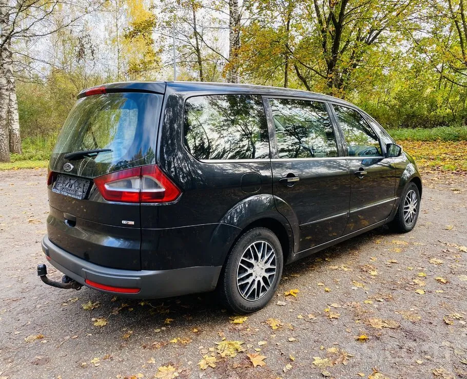 Ford Galaxy 2009 photo 3