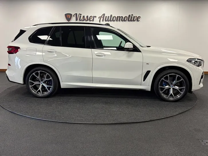 BMW X5 2020 photo 2