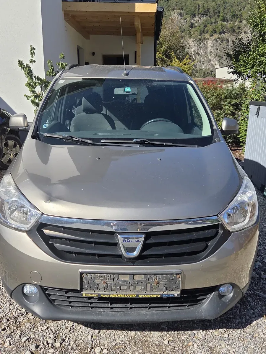 Dacia Lodgy 2013 photo 3