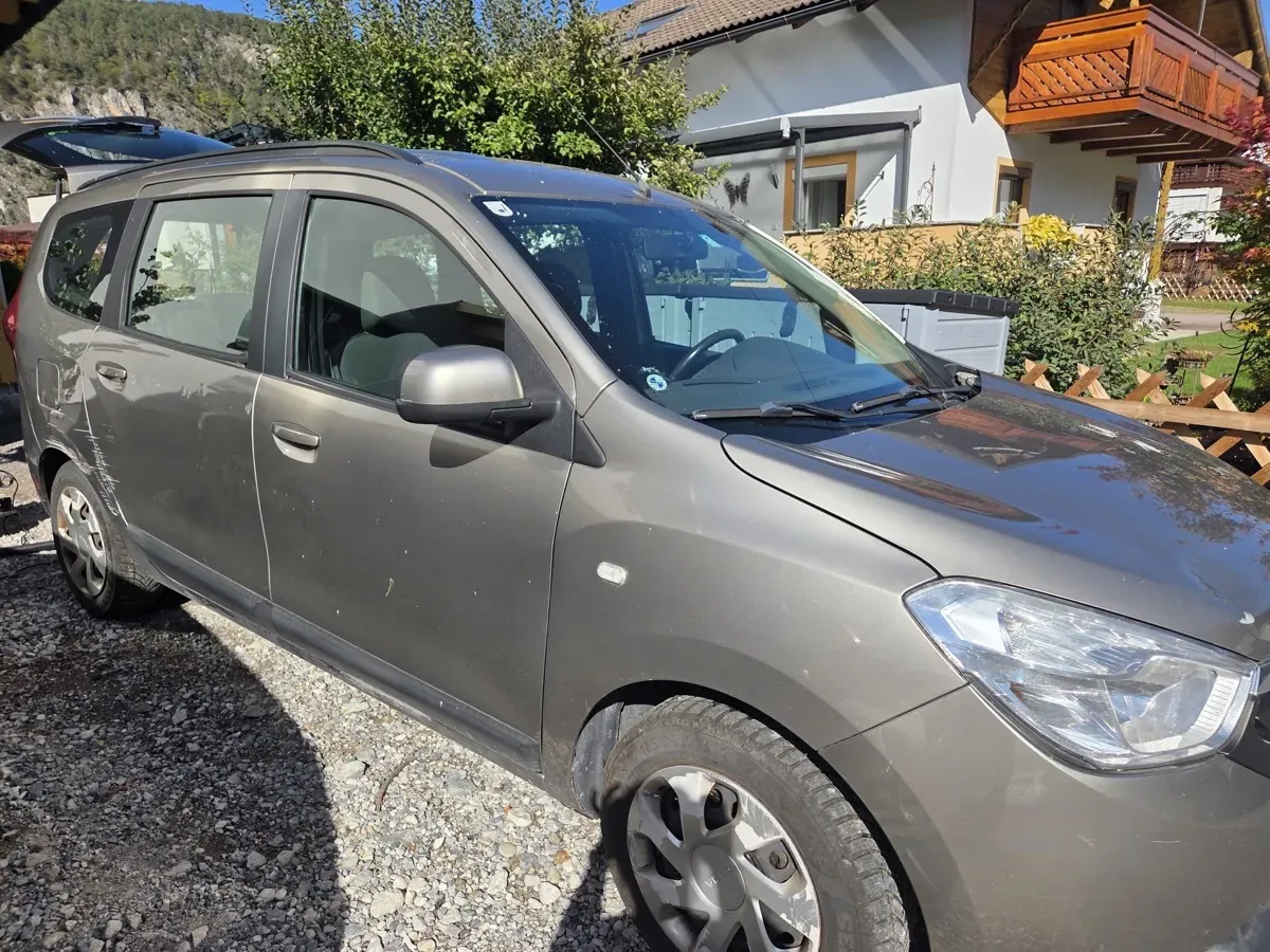 Dacia Lodgy