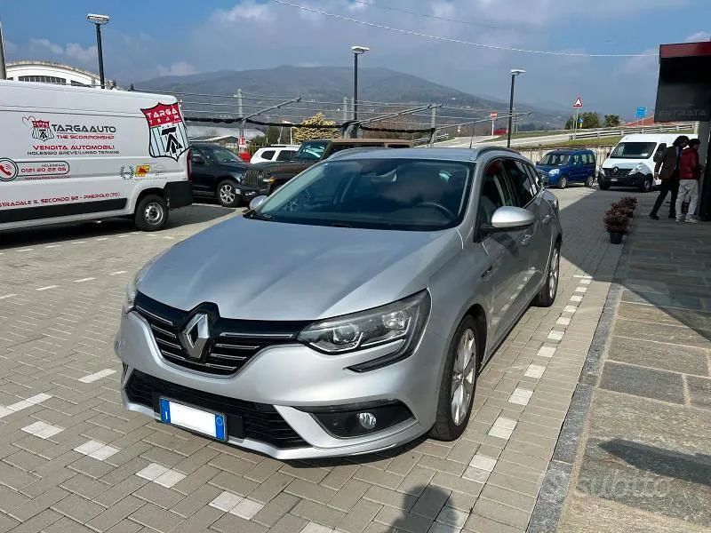 Renault Megane 2017 photo 3