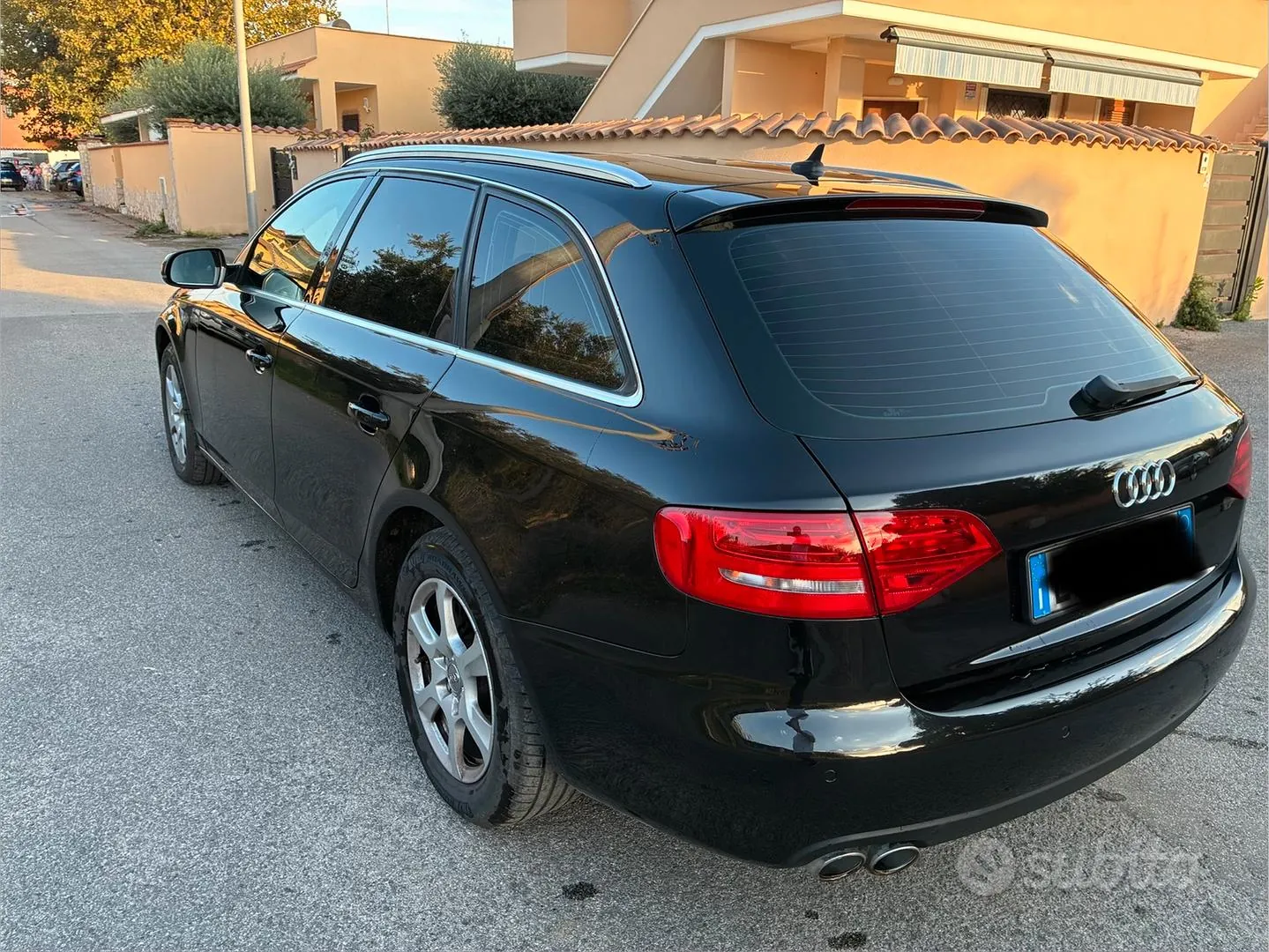 Audi A4 Avant 2010 photo 2